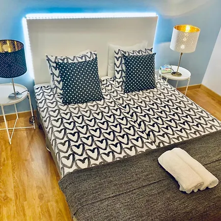 Apartment Luxury Flats, Ideal For Tourists