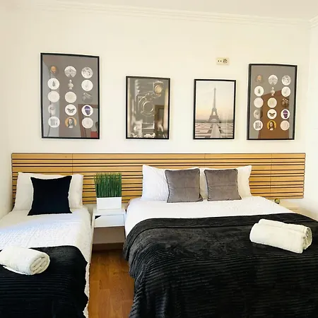 Luxury Flats, Ideal For Tourists Apartman